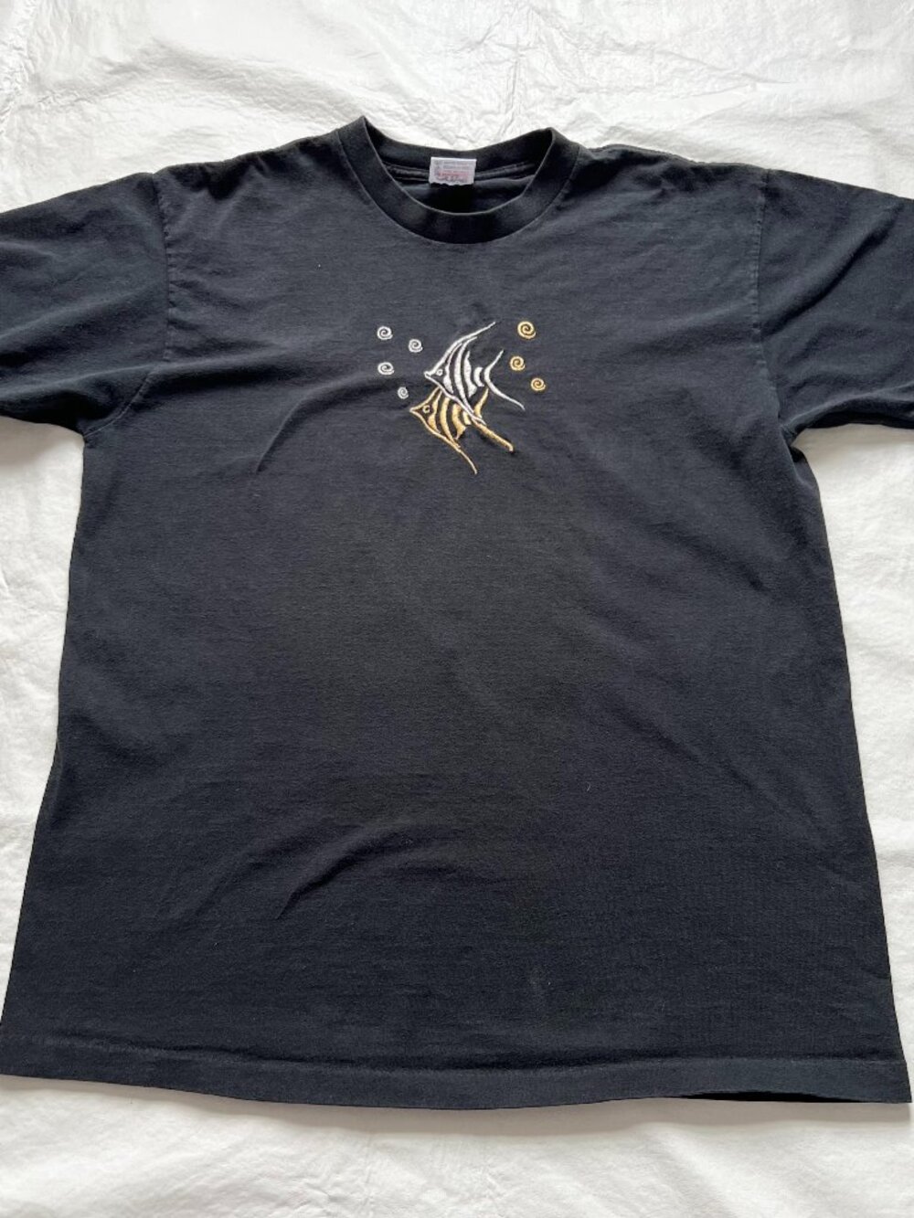 Vintage 90s t shirt black embroidered angel fish gold Large 1990s tee t-shirt